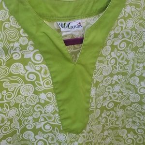 Women's M/L scrub set